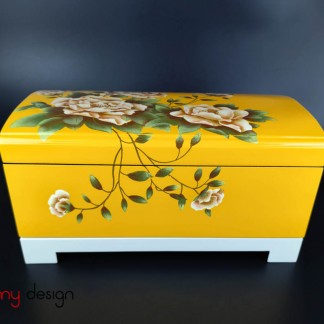  Rectangular lacquer box hand-painted with confederate rose 18*35cm